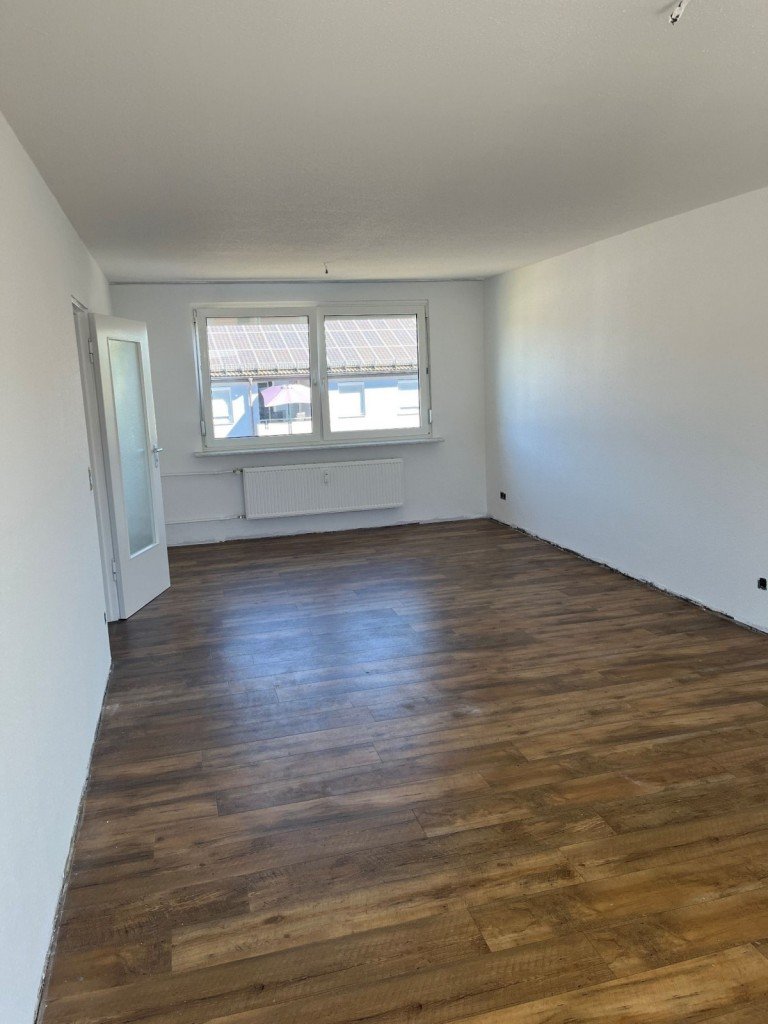 Wohnzimmer.jpg G�ppingen Etagenwohnung 3-Zimmer-Wohnung mit Balkon und 82,81 m� Wohnfl�che in der Eschenstra�e, G�ppingen