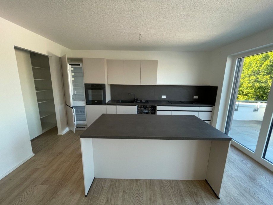 Moderne neue Einbauk�che Penthousewohnung Reichenbach