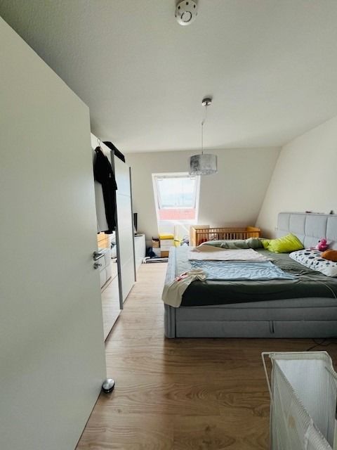 Schlafzimmer.jpg Dachgeschosswohnung Frickenhausen