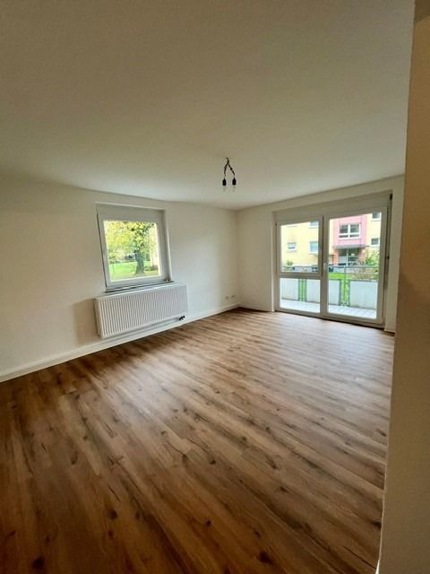 Wohnzimmer.jpg Erdgeschosswohnung G�ppingen