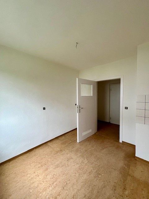 K�che N�rtingen Erdgeschosswohnung Einzimmerwohnung mit Tageslichtbad im Erdgeschoss in N�rtingen