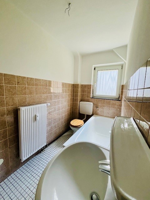 Bad Erdgeschosswohnung N�rtingen
